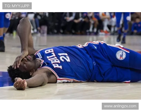 76人主场对决猛龙恩比德因伤病管理缺席引发关注 76人主场对决猛龙恩比德因伤病管理缺席引发关注